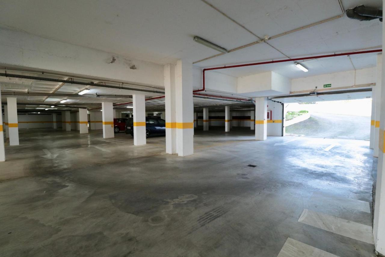 Апартаменти Olhos De Agua 1Br With Pool, Ac And Free Parking Албуфейра Екстер'єр фото